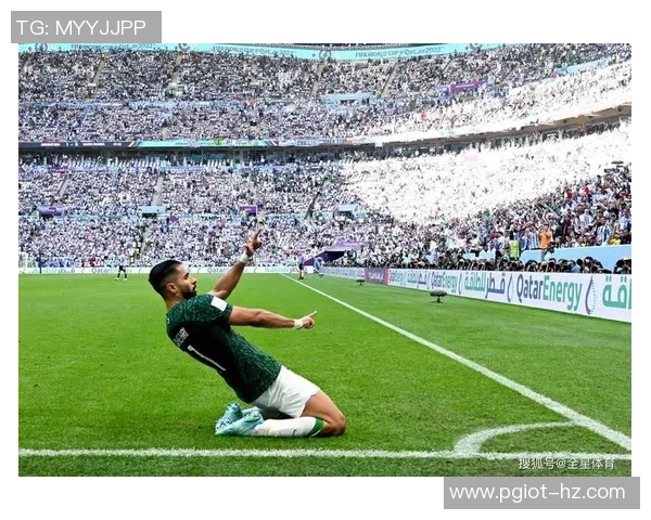 国王杯惊现冷门本菲卡与巴黎圣日耳曼战成平局引发全场震惊