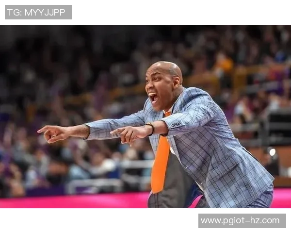 马布里与姚明重聚篮球场回忆往昔共话中美篮球发展之路