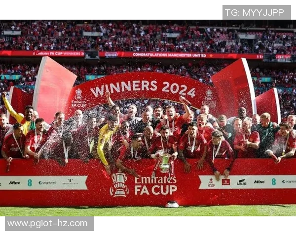 足总杯冷门:多特蒙德力克拜仁引发转会风波与全场沸腾