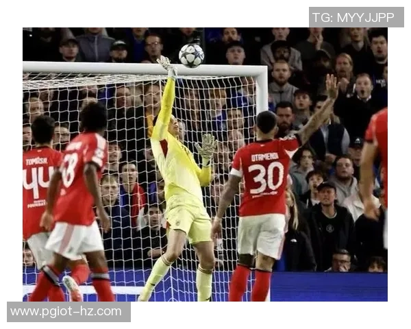 世界杯冷门:本菲卡与热刺激战成平局引发全场热议与数据分析